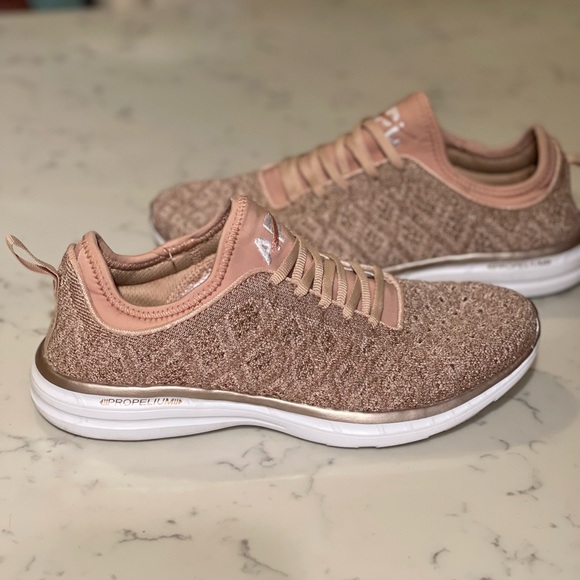SOLD APL Rose Gold Loom Tech Sneaker size 8 - Picture 6 of 6